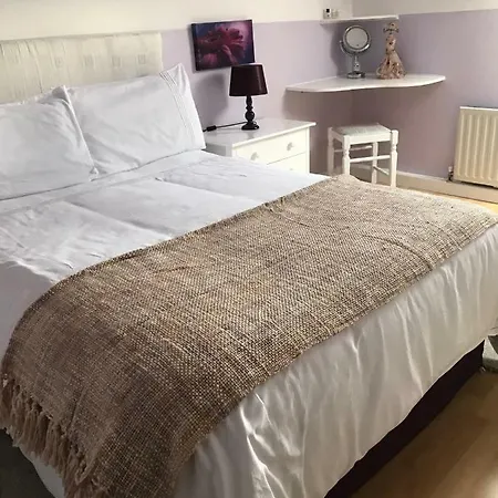 Гостевой дом Gabby Hill House *